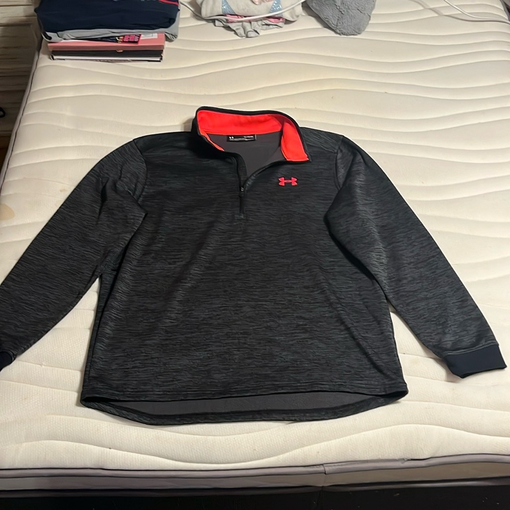 Size: XL
Color: Dark Grey/Orange
Brand: Under Armour
Details: Loose fit,Coldgear